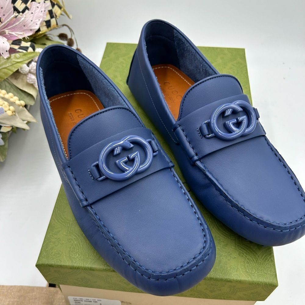 Men’s Gucci interlocking G driver loafers size 8, made in Italy
